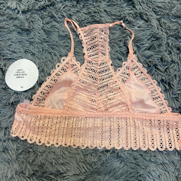 Georgie Ribbed Boho
Lace Racerback
Bralette large nwt - Picture 4 of 5